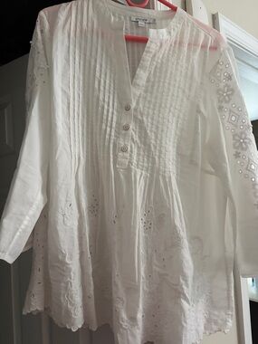 Chico's White Eyelet Pintuck Peasant Blouse